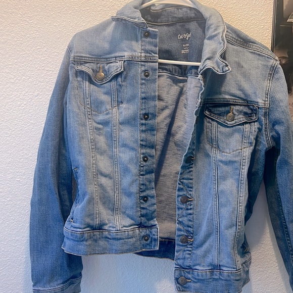 Cat & Jack Jackets & Blazers - Cat & Jack denim jacket